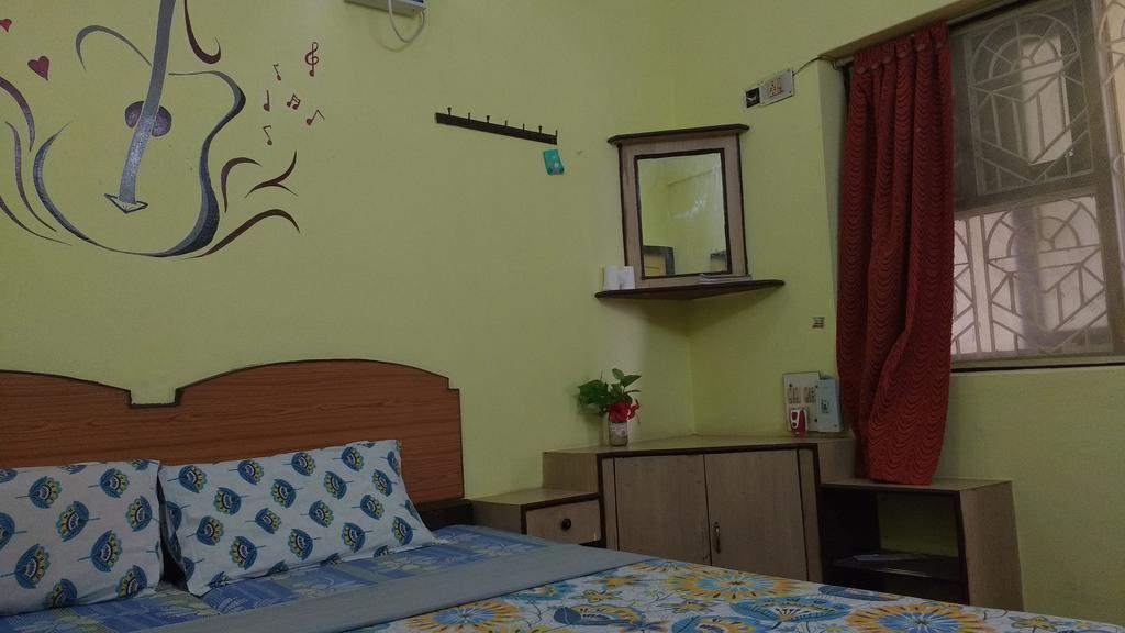 Silver Moon Guest House Mamallapuram Esterno foto