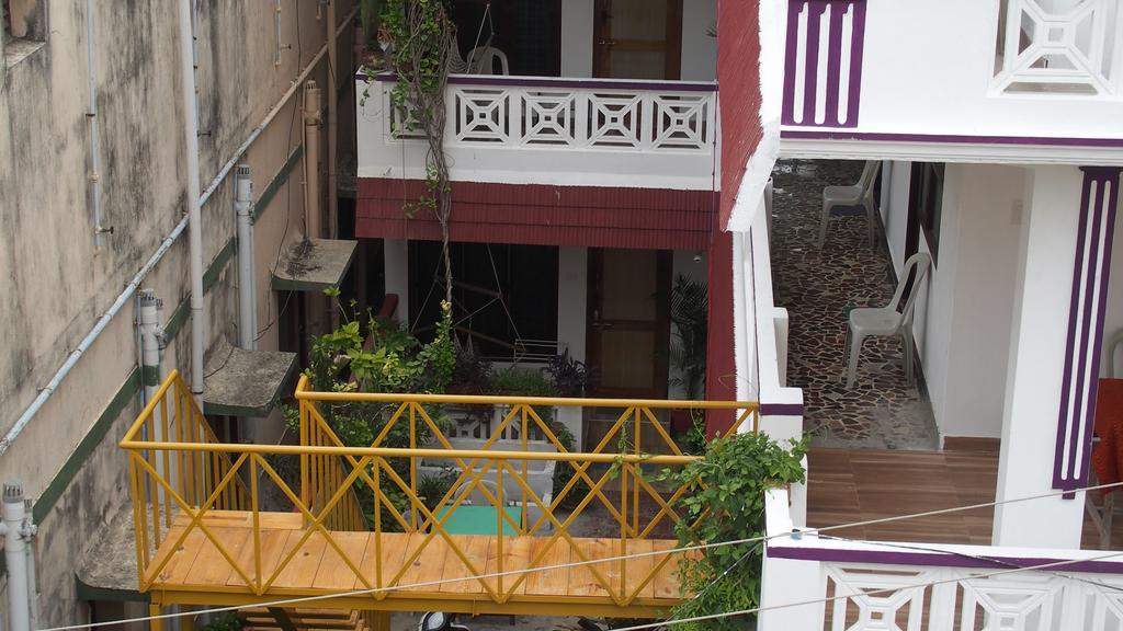 Silver Moon Guest House Mamallapuram Esterno foto