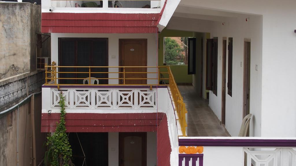 Silver Moon Guest House Mamallapuram Esterno foto