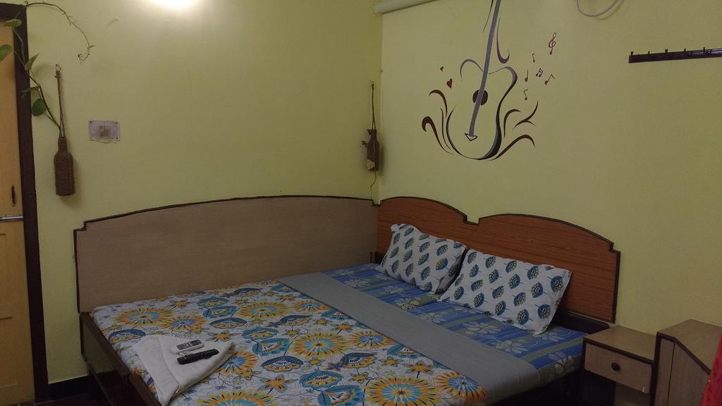 Silver Moon Guest House Mamallapuram Esterno foto